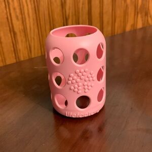 Life factory silicone sleeve